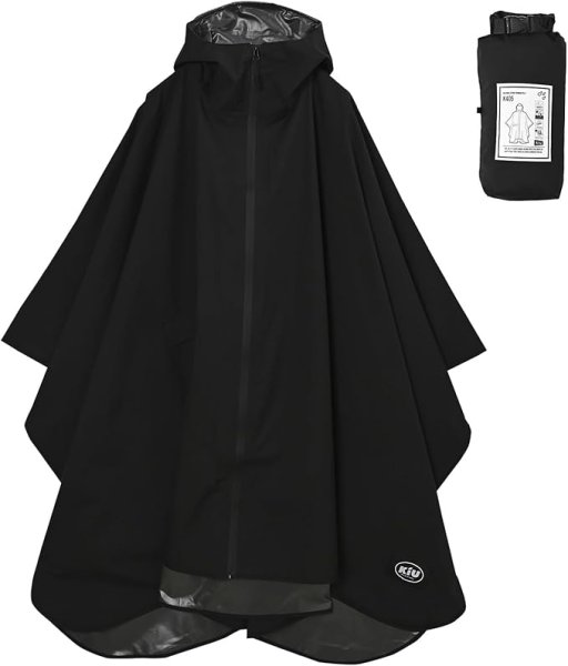 画像1: KiU キウ レインポンチョ 2ND KiU RAIN PONCHO - 2ND 防水 撥水 はっ水 耐水 雨対策 大雨 台風 梅雨 防災 レインコート ポンチョ 雨具 雨ガッパ 雨合羽 収納袋 ポケット おしゃれ かわいい 通勤 通学 自転車 アウトドア フェス ユニセックス メンズ レディース 男女兼用 ブラック K405-900 4537988332787 ] (1)